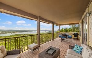 Lake Travis - Hollows Resort Lakeview Casita - Jonestown, Texas