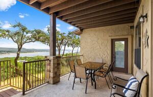 Lake Travis - Hollows Resort Lakeview Casita - Jonestown, Texas