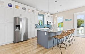 Luxury Coastal Home, Gulfport Waterfront District - Gulfport, Florida