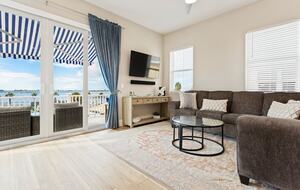 Luxury Coastal Home, Gulfport Waterfront District - Gulfport, Florida