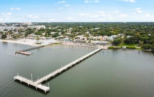 Luxury Coastal Home, Gulfport Waterfront District - Gulfport, Florida