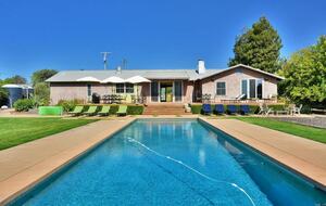 Napa Valley Wine Country Retreat with Pool & Pickleball Court - Napa, California