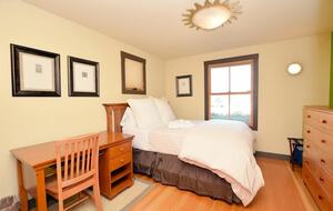 Napa Valley Wine Country Retreat with Pool & Pickleball Court - Napa, California