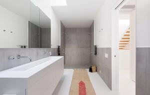 Modern All White Luxury Townhouse in Brooklyn, Heated Pool & Awesome Views - New York City, New York