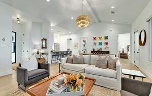 Lakefront Designer's Home on Lake LBJ - Kingsland, Texas