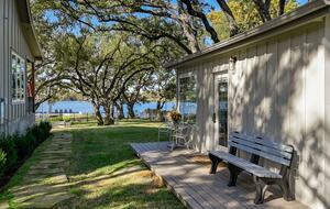 Lakefront Designer's Home on Lake LBJ - Kingsland, Texas