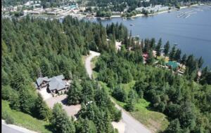 Home Exchange in British Columbia lake views