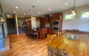 Home Exchange in British Columbia stunning dining and kitchen