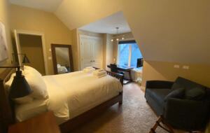 Home Exchange in British Columbia guest bedroom