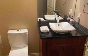 Home Exchange in British Columbia guest bathroom