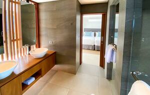 Jack & Jill Bathroom