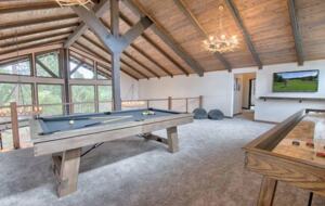 Retreat at Whispering Pines Luxe Cabin - Show Low, Arizona