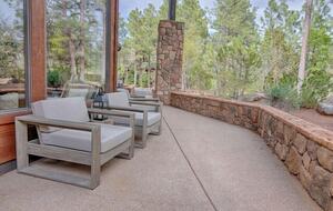 Retreat at Whispering Pines Luxe Cabin - Show Low, Arizona