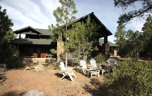 Retreat at Whispering Pines Luxe Cabin - Show Low, Arizona