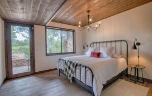 Retreat at Whispering Pines Luxe Cabin - Show Low, Arizona