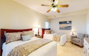 Home Exchange in Miramar Beach, FL, guest queen room