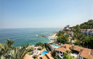 Conchas Chinas Beachfront Luxe - Puerto Vallarta, Mexico