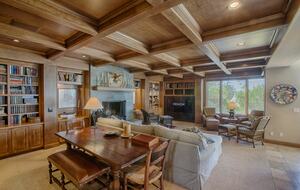 Open cozy great room for entertaining