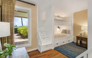 Home Exchange in Kahuku, HI, four twin XL bunk room