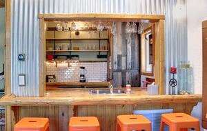 Big Bear BaseCamp Cabin - Big Bear Lake, California