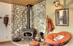 Big Bear BaseCamp Cabin - Big Bear Lake, California