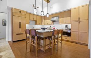 Home Exchange Taos Ski Valley, NM counter seating