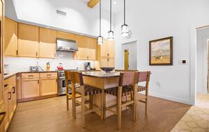 Home Exchange Taos Ski Valley, NM 6 counter seats for dining