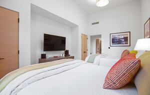 Home Exchange Taos Ski Valley, NM double queen guest bedroom