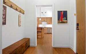 Home Exchange Taos Ski Valley, NM mudroom entry way