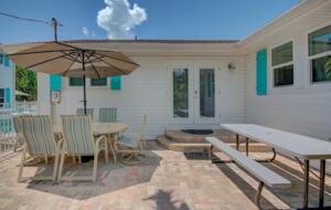 Home Exchange in Clearwater, FL triplex outdoor dining