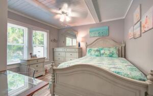 Home Exchange in Clearwater, FL triplex queen bedroom main house