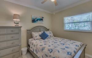 Home Exchange in Clearwater, FL triplex second house bedroom