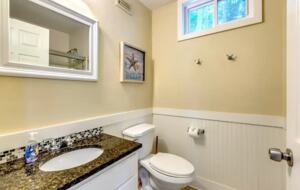 Home Exchange in Clearwater, FL triplex second house bathroom