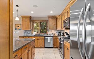 Home Exchange in Cle Elum, WA, high end stainless steel appliances