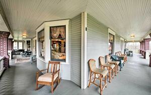 Home Exchange in Auburn, WA, wrap around porch