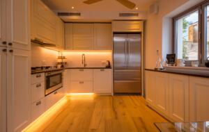 Maison Mala WATERFRONT - Selca, Croatia