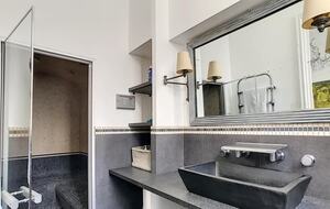 Chic Parisian Family Home (R) - Paris, France