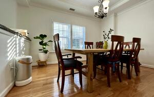 Home Exchange in Virginia Beach, VA dining room