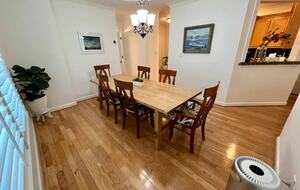 Home Exchange in Virginia Beach, VA dining room with large table