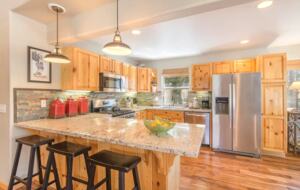 Home Exchange in Truckee, CA, stainless steel appliances