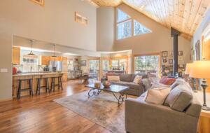Home Exchange in Truckee, CA, incredibly spacious great room