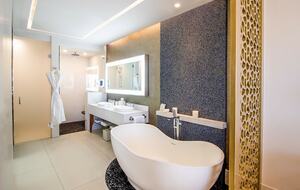Home exchange in Los Cabos at Garza Blanca Resort, master ensuite bath