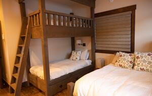 Mountain Home Ranch - Bordering National Forest - Durango, Colorado