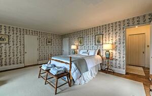 Secondary master bedroom