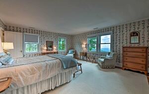 Secondary master bedroom