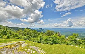 The Blowing Rock Monument is less than 1 mile from home