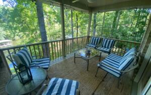 Home Exchange in Winchester, TN second seating area