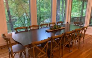 Home Exchange in Winchester, TN picture perfect extra big dining table