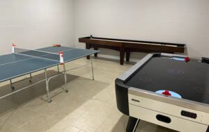 Home Exchange in Winchester, TN air hockey table, ping pong