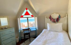 Home Exchange in Pacific Grove, CA, twin bedroom with desk views